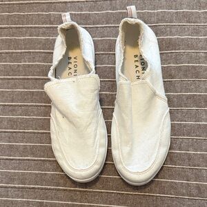 Vionic Cream Slip-On Women's Loafers